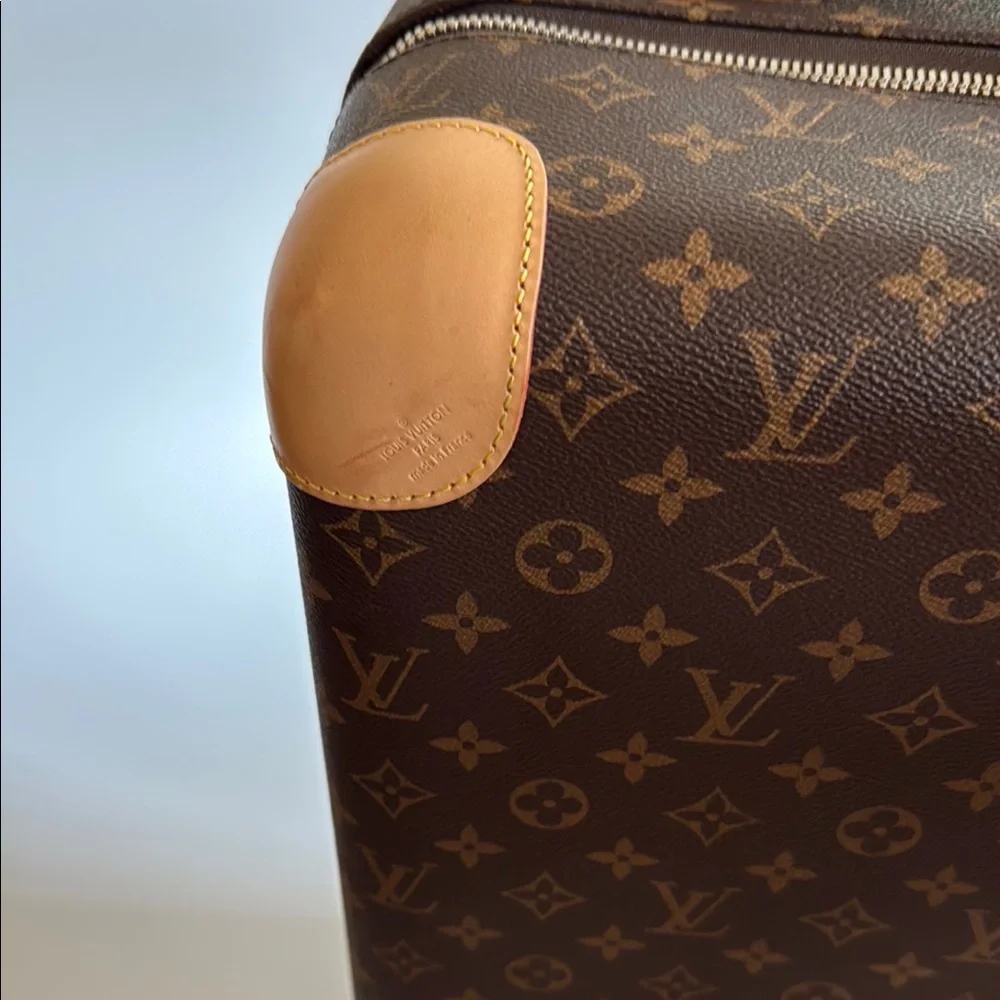 Louis Vuitton Monogram Canvas Travel Bag - Picture 15 of 15